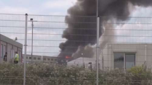 Πολλοί τραυματίες από φωτιά σε καταυλισμό προσφύγων στη Γερμανία