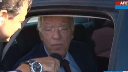 Ο Καμμένος "ξέχασε" τον Λεβέντη στην Τήνο