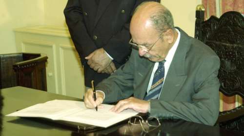 FAZ για Κ.Στεφανόπουλο:Με μια ομιλία μπήκε στην Ιστορία