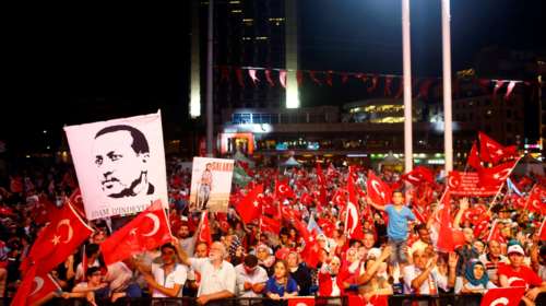 Ο Ερντογάν κλείνει τη φιλοκουρδική εφημερίδα Ozgur Gundem