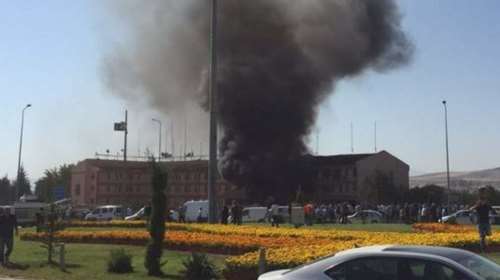 Ισχυρή έκρηξη στην Τουρκία, 3 νεκροί και 100 τραυματίες