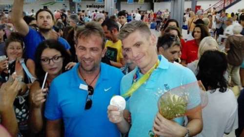 Θερμή υποδοχή των Κερκυραίων στον Σπύρο Γιαννιώτη