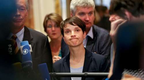 Υπέρ της οπλοκατοχής η "Γερμανίδα Λεπέν"