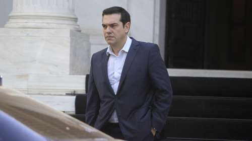 Μαξίμου: &quot;Πάση θυσία&quot; θέλει να αποφύγει τις εκλογές