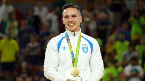 Δείτε live την άφιξη του Πετρούνια στην Αθήνα