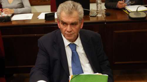 Βολές Παπαγγελόπουλου κατά Κομισιόν για την ΕΛΣΤΑΤ