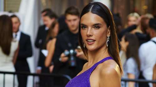 Η κόρη της Αμπρόζιο είναι 8 ετών και μοιάζει εκπληκτικά στη μαμά της [φωτο]