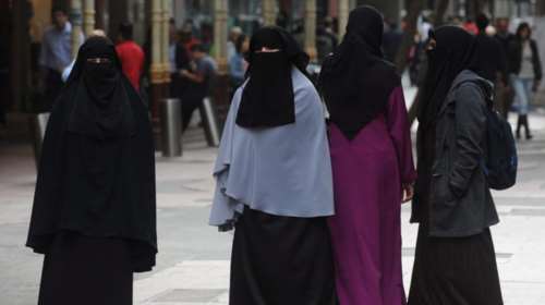 Το 81% των Γερμανών υπέρ της απαγόρευσης της μπούρκας