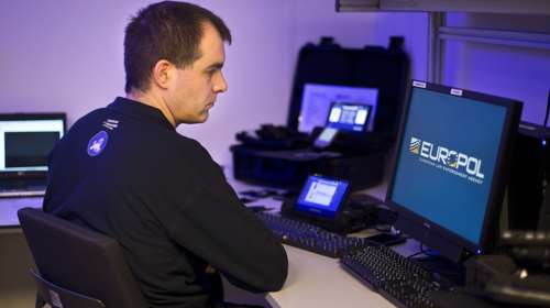 200 αξιωματικοί της Europol ψάχνουν τζιχαντιστές στα ελληνικά νησιά