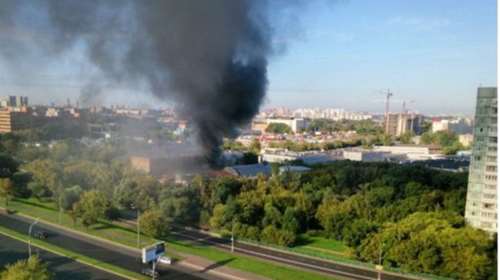 16 νεκροί στη Μόσχα από πυρκαγιά σε αποθήκη τυπογραφείου