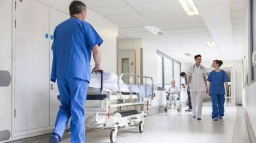 Άρον, άρον εγκαταλείπουν την Ελλάδα και οι νοσηλευτές