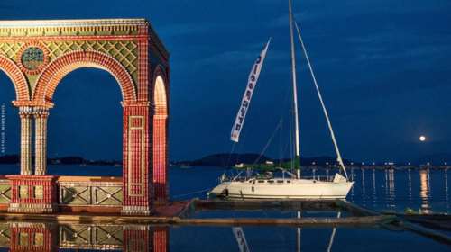 Η πιο φανταγμαγορική Οπερα με 30 χιλ ανακυκλώσιμα κουτιά είναι στην Πρέβεζα