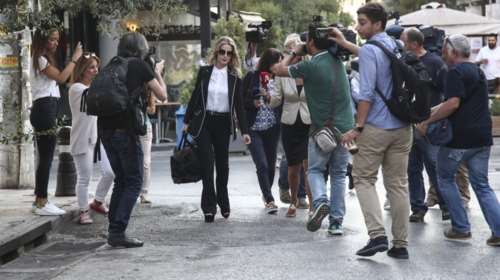 Τι θα γίνει με όσους δεν πάρουν άδεια - Ολα τα σενάρια