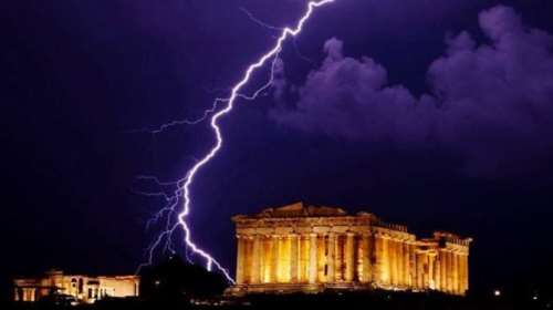 Απότομη αλλά παροδική επιδείνωση του καιρού με βροχές και καταιγίδες