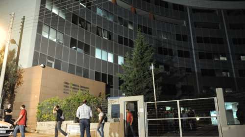 Τι γράφουν τα διεθνή ΜΜΕ για τις άδειες