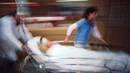 Στην Αγγλία η 20χρονη που τυφλώθηκε από ποτά-μπόμπες