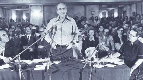 3η Σεπτέμβρη: Η γέννηση και ο άγνωστος νονός του θρυλικού ΠΑΣΟΚ