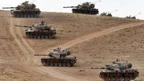 Τούρκικα άρματα μάχης πέρασαν στη Συρία