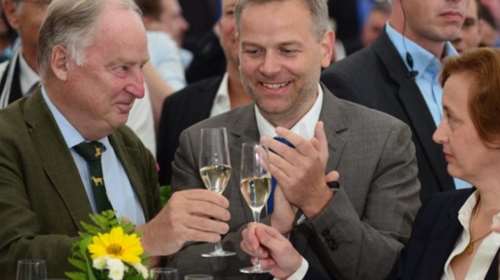 Alternative fur Deutschland: Οι λαϊκιστές που σαρώνουν τη Γερμανία