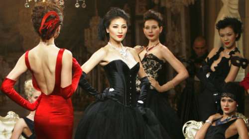 Κατασκοπευτικό θρίλερ γένους θηλυκού στo G20