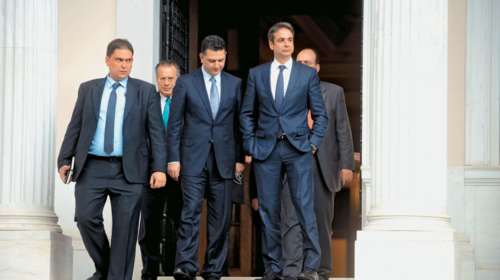 Στροφή Κυριάκου στο «σκληρό» ροκ με στόχο τον Τσίπρα