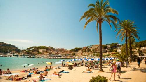 Η Μαγιόρκα &quot;βούλιαξε&quot; από τουρίστες - Οργισμένοι οι κάτοικοι της