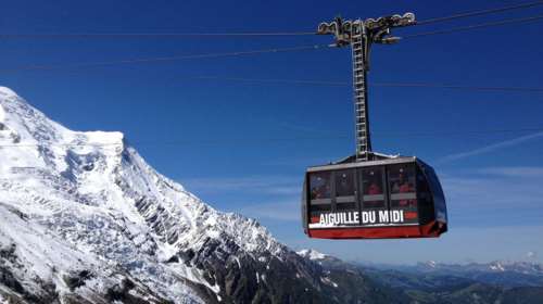 Γαλλικές Άλπεις: 110 άτομα παγιδεύτηκαν σε τελεφερίκ