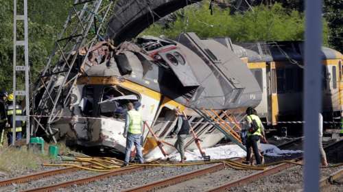 Ισπανία: Εκτροχιασμός τρένου με 4 νεκρούς, 49 τραυματίες