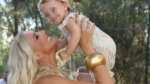 Η boho βάπτιση της κόρης Ελληνίδας τραγουδίστριας