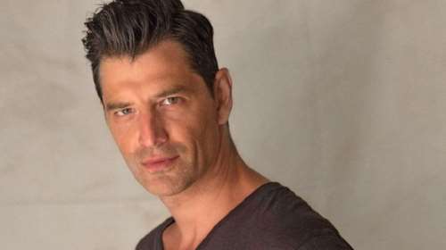 Σάκης:Δεν αποκλείω να ασχοληθώ ενεργά με την πολιτική