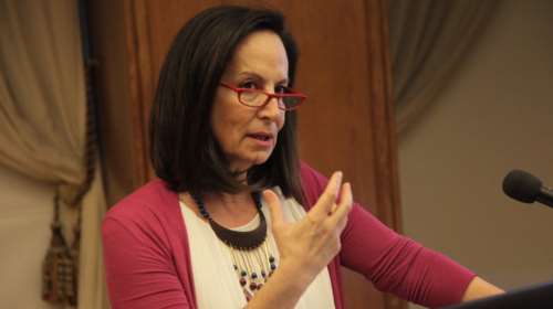 Η Διαμαντοπούλου περιγράφει τον «νέο προοδευτικό πόλο»
