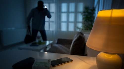 Διάρρηξη στο σπίτι πασίγνωστου γιατρού στην Εκάλη