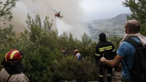 Θάσος: Μάχη με τις φλόγες και το χρόνο πριν πέσει το σκοτάδι