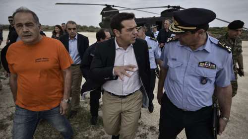 Τσίπρας για βουλευτή ΣΥΡΙΖΑ: Έπαιρνε σε λάθος υπουργείο για τη φωτιά