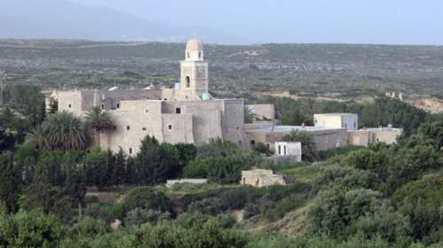 Δεν τους άφησαν να ανάψουν κερί γιατί δεν είχαν 3 ευρώ!