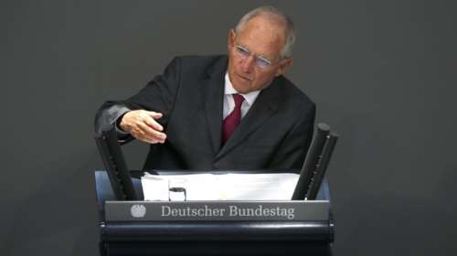 Ο Σόιμπλε κλείνει τα 74, αλλά θα είναι πάλι υποψήφιος στις εκλογές