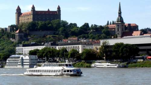 Η «επανεκκίνηση» της ΕΕ στην σύνοδο των «27» στη Μπρατισλάβα