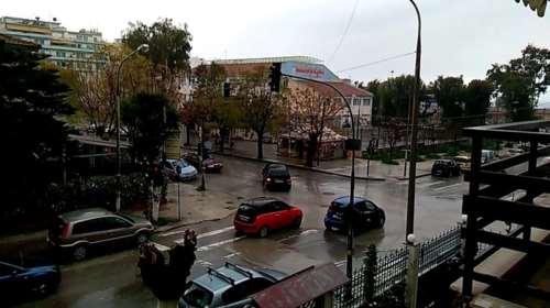 Ξεκίνησε η κακοκαιρία, ισχυρή καταιγίδα στην Πάτρα