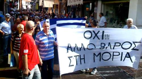 Εκρηκτική κατάσταση στη Λέσβο με επιθέσεις Χρυσαυγιτών