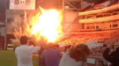 Ανατινάχθηκε γήπεδο ιστορικής ομάδας στο Λονδίνο