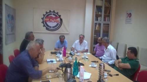 Στο ίδιο τραπέζι ένστολοι και ΠΑΜΕ για κοινούς αγώνες