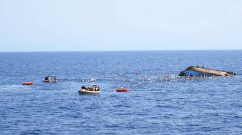 Δεκάδες νεκροί σε ναυάγιο με μετανάστες στην Αίγυπτο