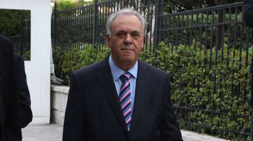 Δραγασάκης: Δεν δούλευα 30 χρόνια στην Attica Bank, ήμουν μόνο για 2