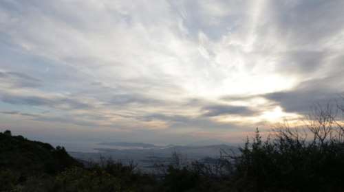 Νεφώσεις και πιθανότητα τοπικών βροχών την Κυριακή
