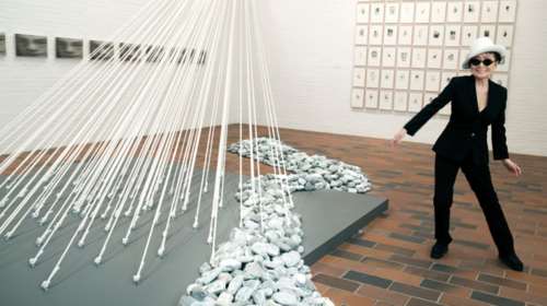 Η Γιόκο Ονο «έρχεται» και δηλώνει: Greece I love you!