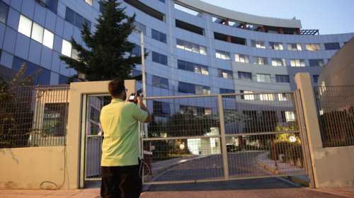 Στο "κόκκινο" η αντιπαράθεση για κανάλια και Καλογρίτσα