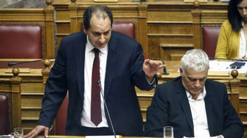 Θυελλώδης σύγκρουση Αδωνι -Σπίρτζη στη Βουλή