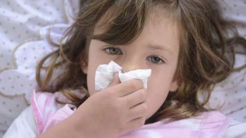 5 μυστικά για να προλάβετε το κρυολόγημα του παιδιού σας