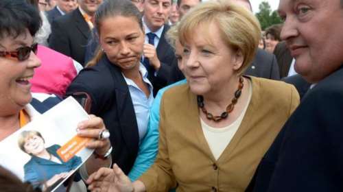 Μέρκελ: Δεν άλλαξα την πολιτική μου στο προσφυγικό