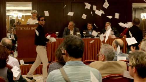 «Ντου» από τον Ρουβίκωνα σε ομιλία  Τσακαλώτου- Σταθάκη